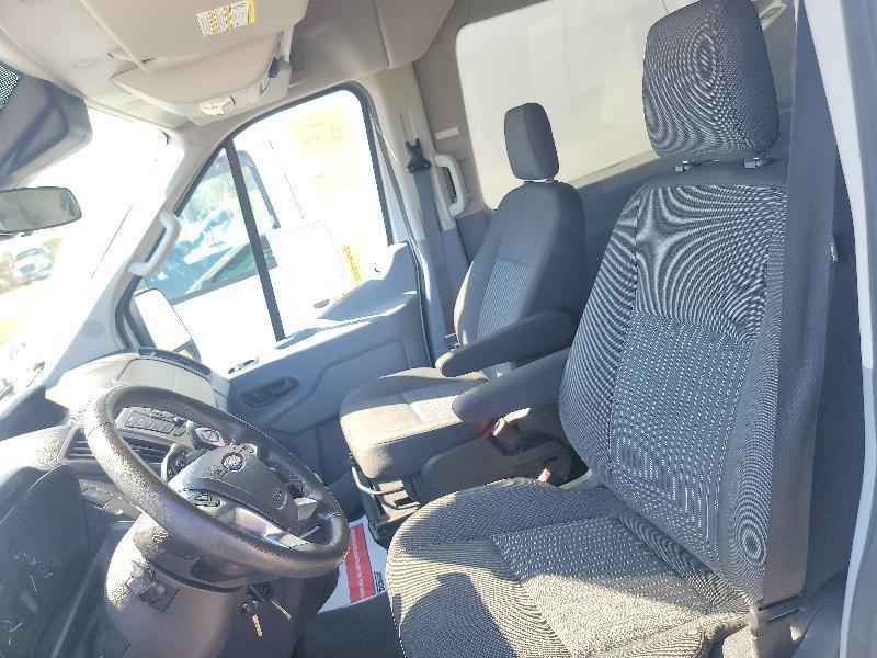 Ford Transit 150 Wagon Med. Roof XL w/Sliding Pass. 130-in. WB 2019