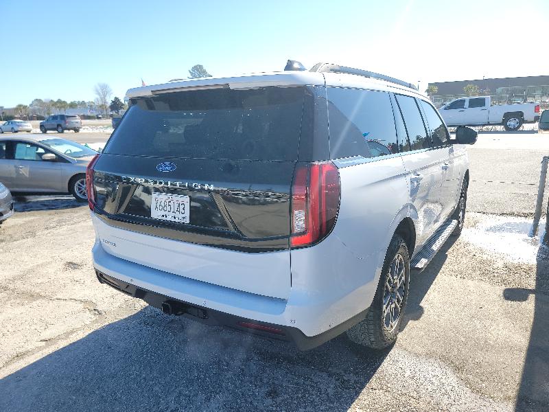 Ford Expedition Active 4WD 2025