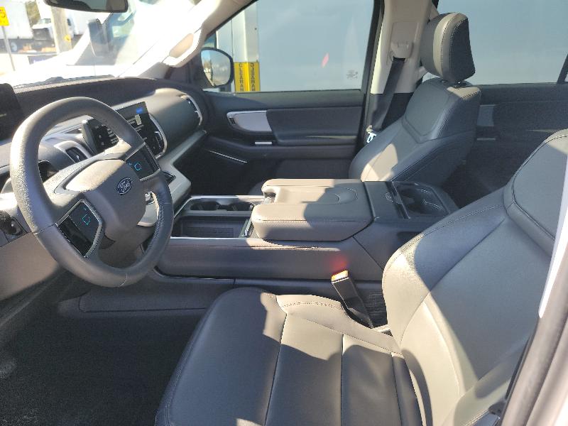 Ford Expedition Active 4WD 2025