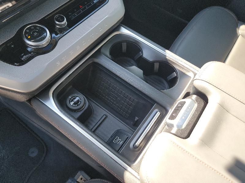 Ford Expedition Active 4WD 2025