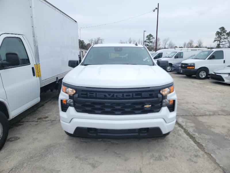 Chevrolet Silverado 1500 Custom Crew Cab 2WD 2024