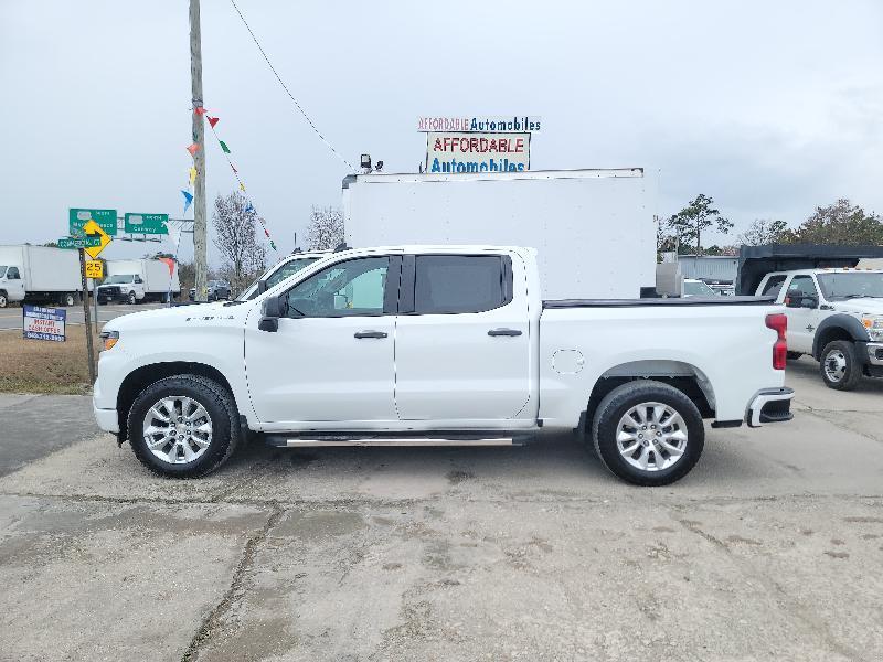 Chevrolet Silverado 1500 Custom Crew Cab 2WD 2024