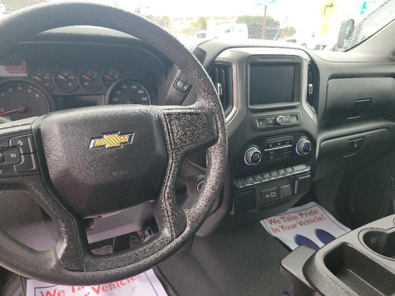 Chevrolet Silverado 1500 Custom Crew Cab 2WD 2024