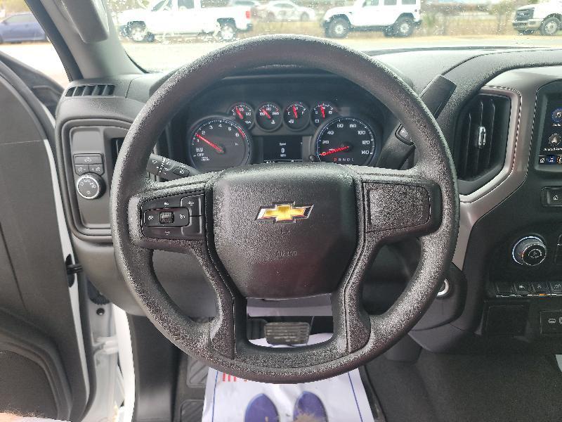 Chevrolet Silverado 1500 Custom Crew Cab 2WD 2024