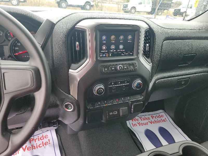 Chevrolet Silverado 1500 Custom Crew Cab 2WD 2024