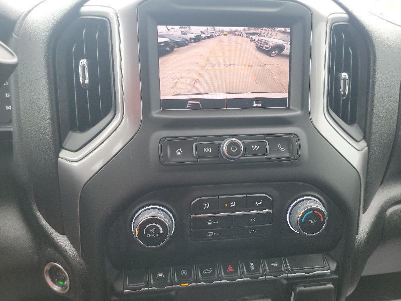 Chevrolet Silverado 1500 Custom Crew Cab 2WD 2024