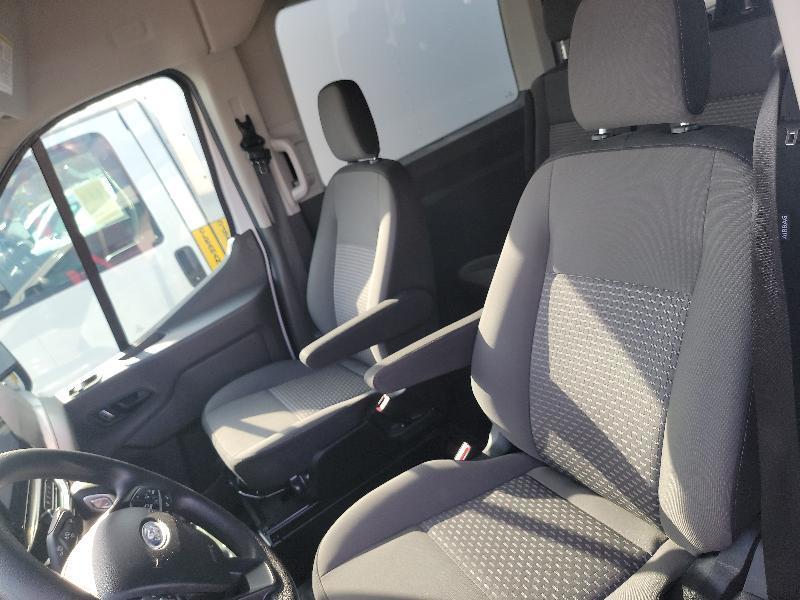 Ford Transit 350 Wagon Med. Roof XL w/Sliding Pass. 148-in. WB 2025