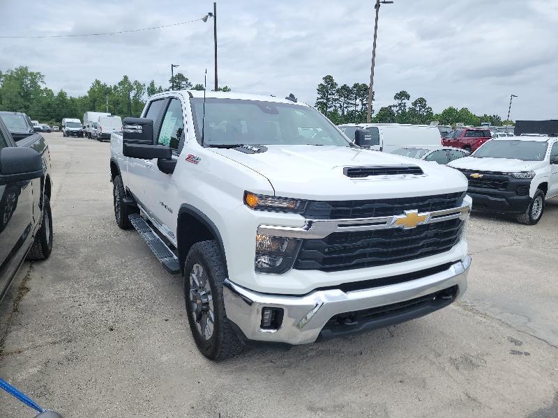 Chevrolet Silverado 2500HD LT Crew Cab Short Box 4WD 2024