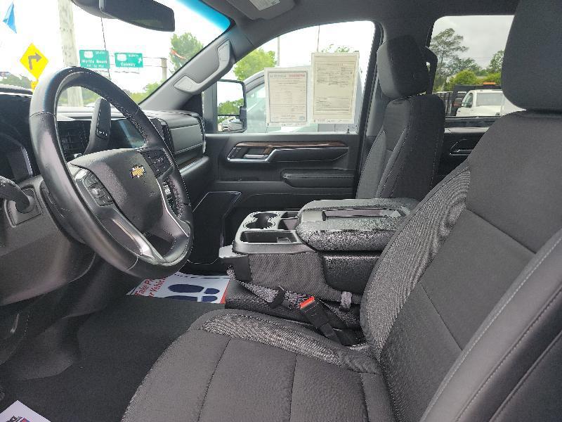 Chevrolet Silverado 2500HD LT Crew Cab Short Box 4WD 2024