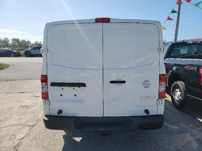 Nissan NV Cargo 2500 HD S V6 2021
