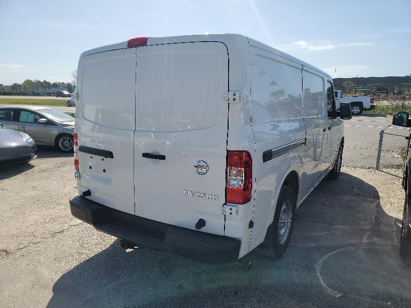Nissan NV Cargo 2500 HD S V6 2021