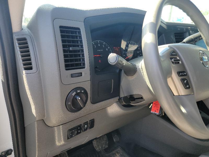 Nissan NV Cargo 2500 HD S V6 2021