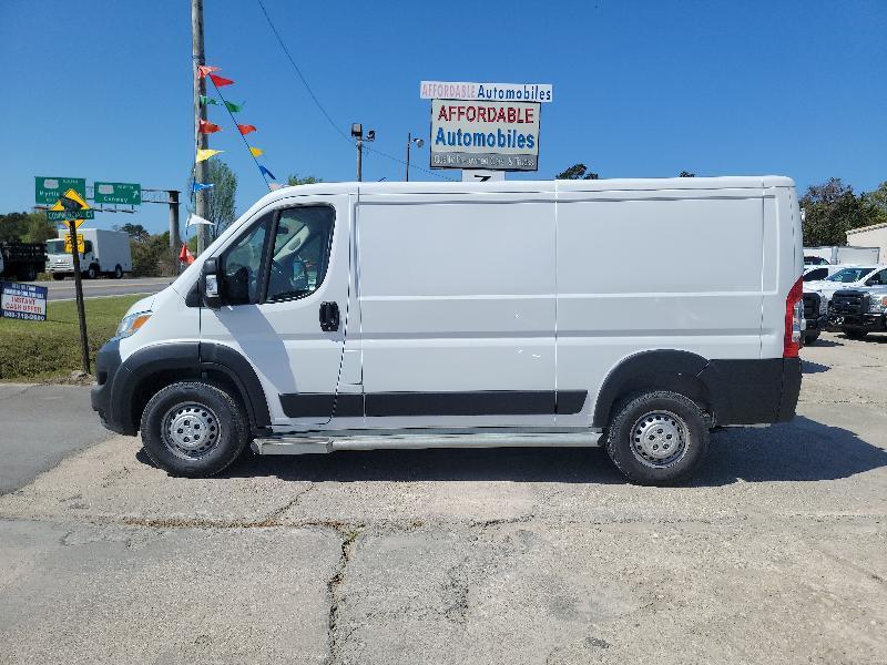 RAM Promaster 2500 Low Roof 2025