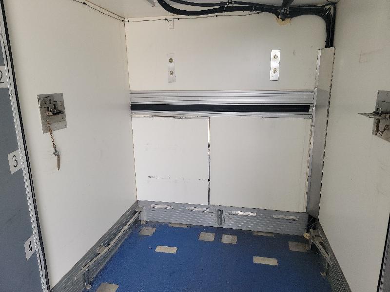 Ford Econoline E-350 Super Duty 2023