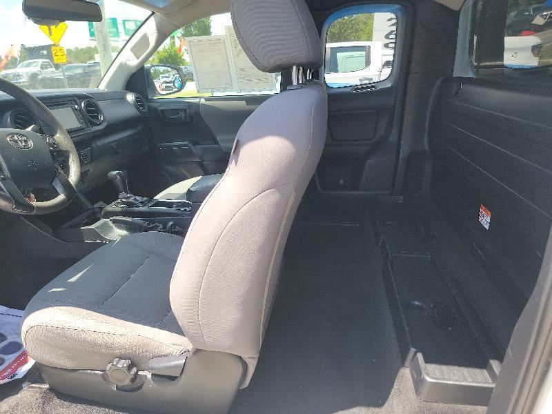 Toyota Tacoma SR5 Access Cab I4 6AT 2WD 2019