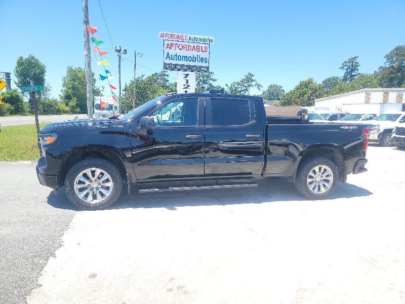 Chevrolet Silverado 1500 Custom Crew Cab 4WD 2024
