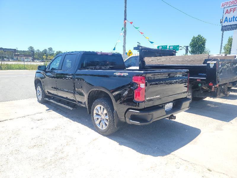 Chevrolet Silverado 1500 Custom Crew Cab 4WD 2024