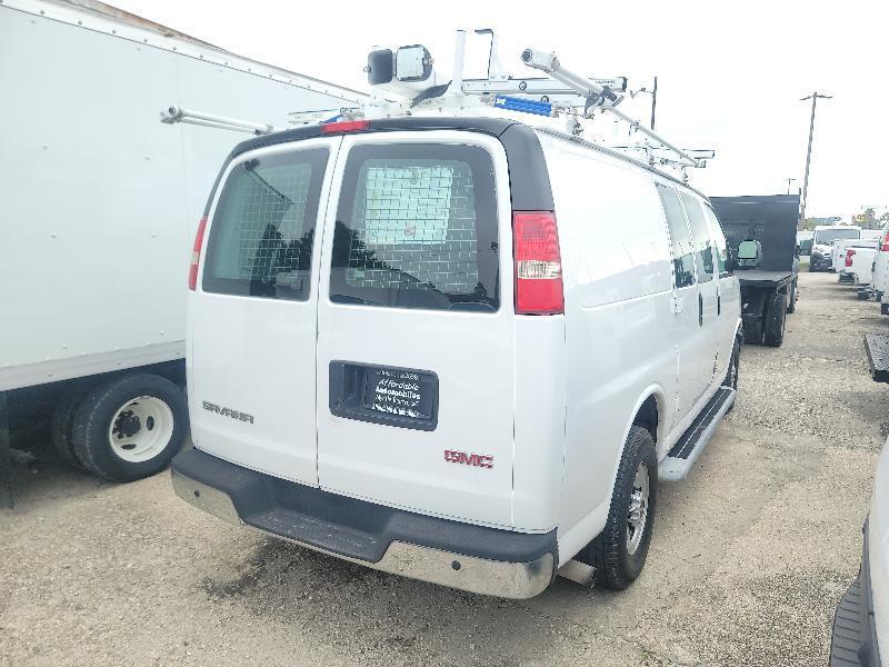 GMC Savana G2500 Cargo 2016
