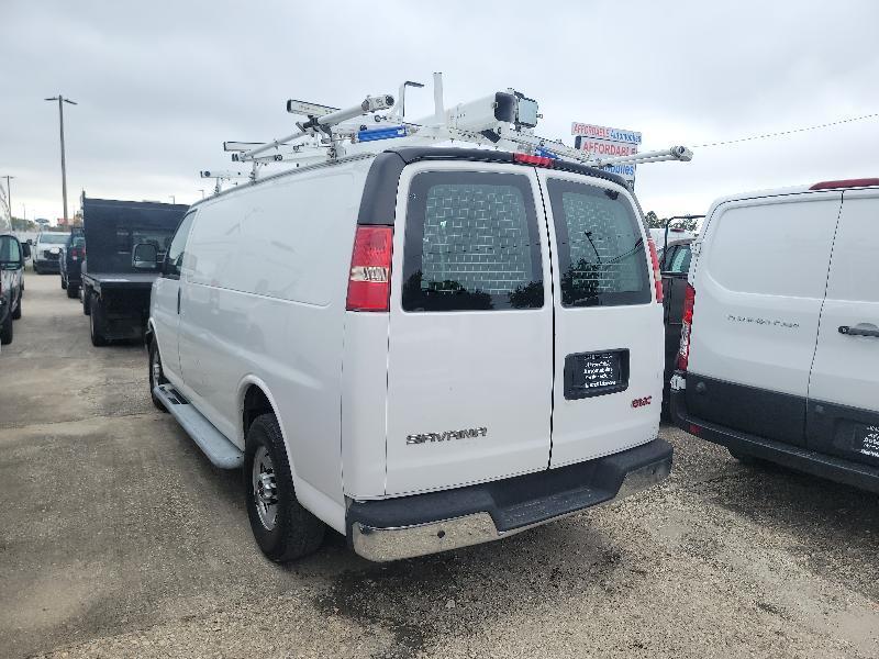 GMC Savana G2500 Cargo 2016