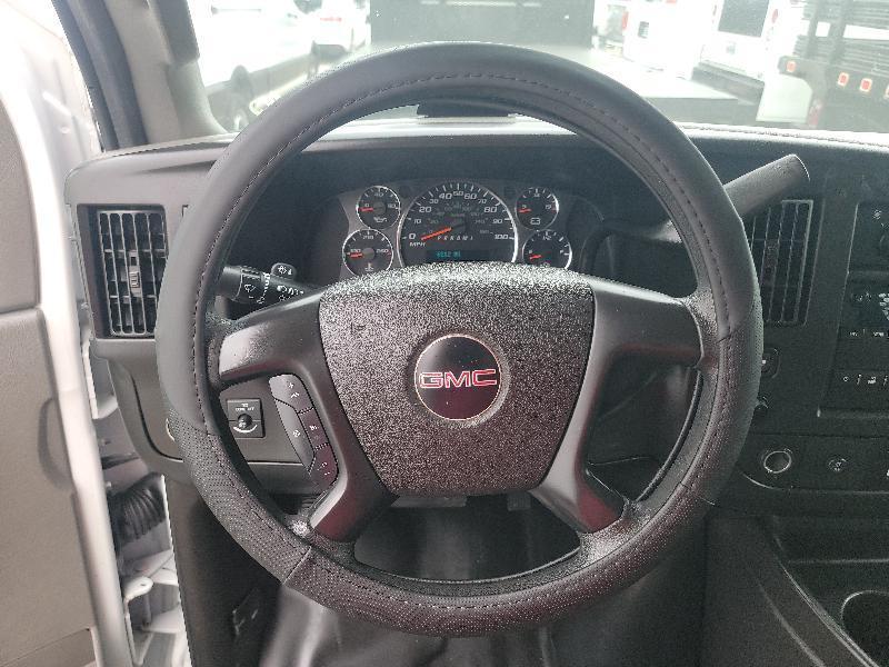 GMC Savana G2500 Cargo 2016