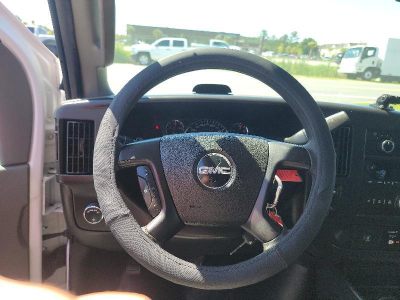 GMC Savana G2500 Cargo 2016