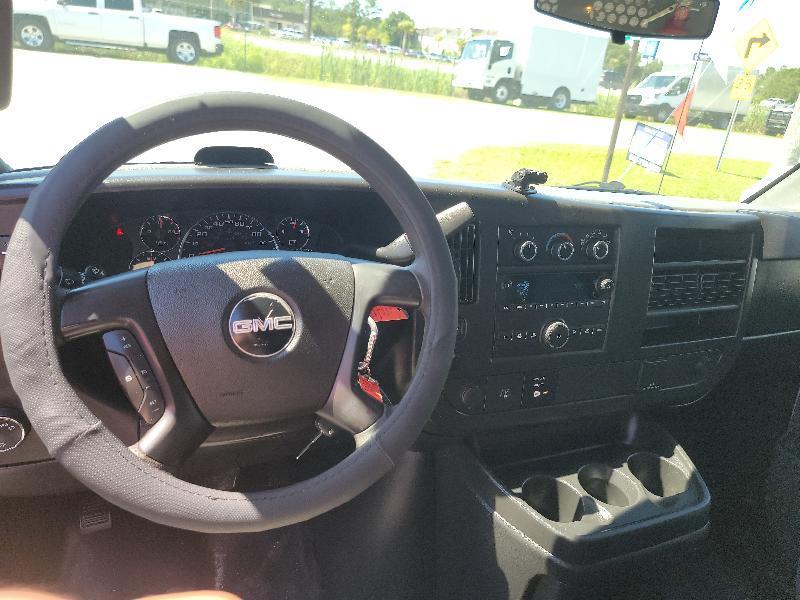 GMC Savana G2500 Cargo 2016