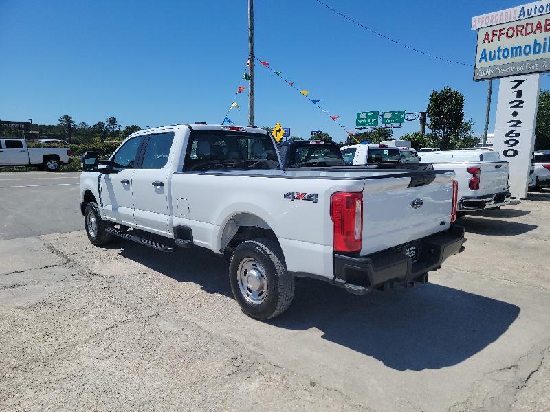 Ford F-250 SD XL Crew Cab 4WD 2024
