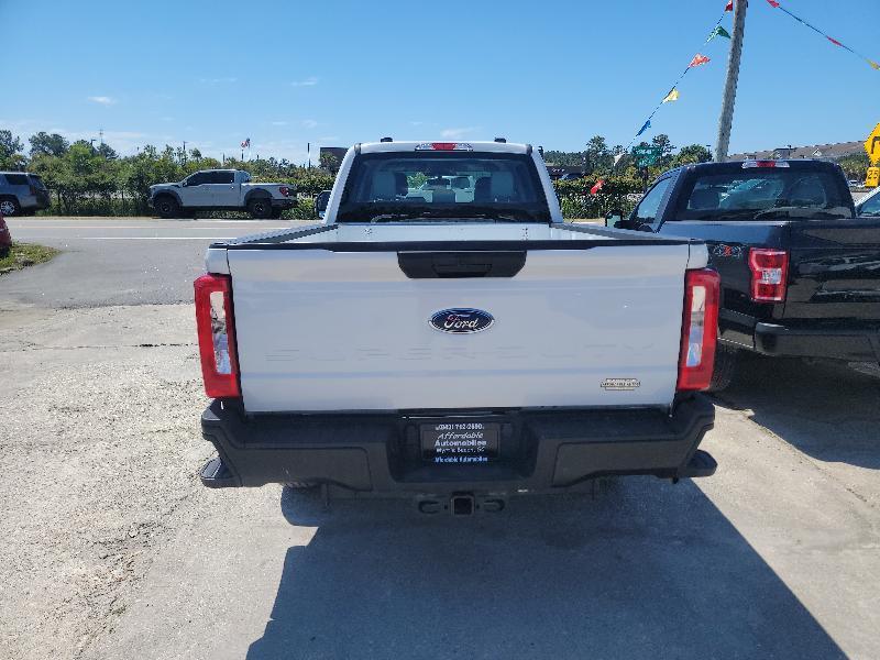 Ford F-250 SD XL Crew Cab 4WD 2024