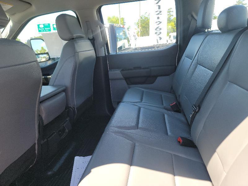 Ford F-250 SD XL Crew Cab 4WD 2024