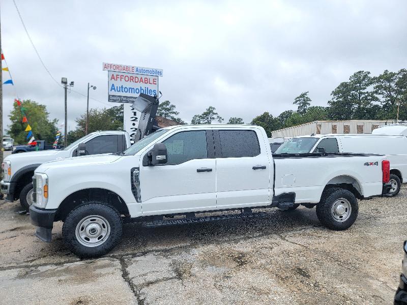Ford F-250 SD XL Crew Cab 4WD 2024