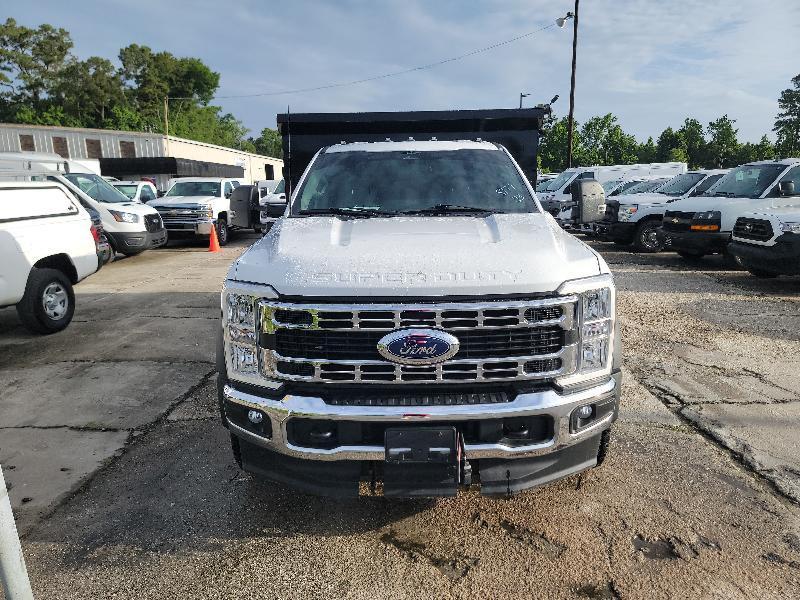 Ford F-550 Regular Cab DRW 4WD 2023