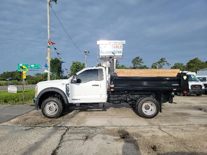 Ford F-550 Regular Cab DRW 4WD 2023