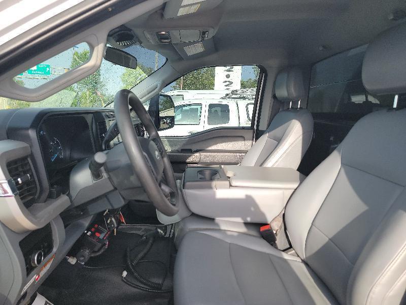 Ford F-550 Regular Cab DRW 4WD 2023