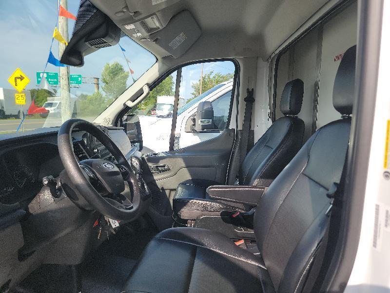 Ford Transit T-350 HD DRW 2023