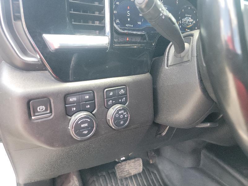 Chevrolet Silverado 3500HD LT Crew Cab 4WD 2024
