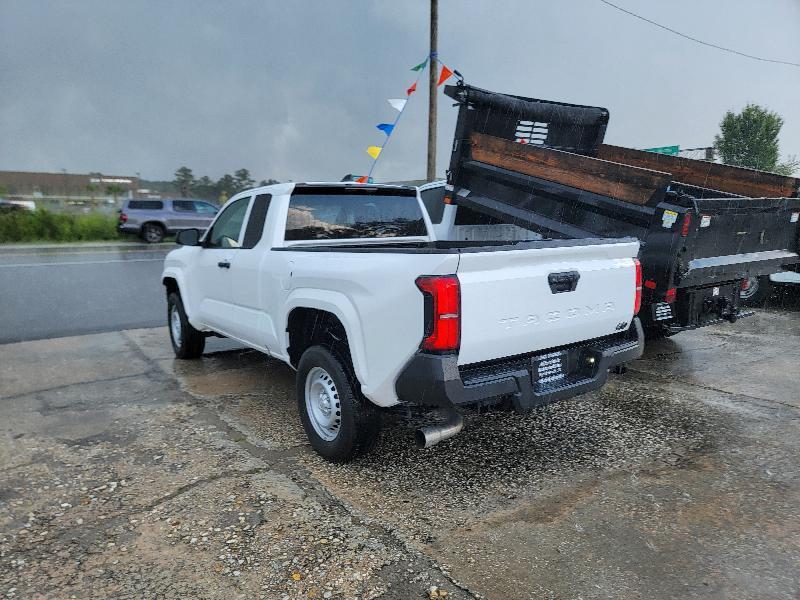 Toyota Tacoma SR5 Xtracab 2WD 2024