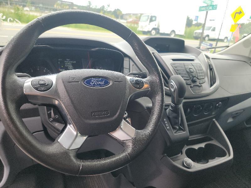 Ford Transit 150 Wagon Med. Roof XL w/Sliding Pass. 130-in. WB 2019