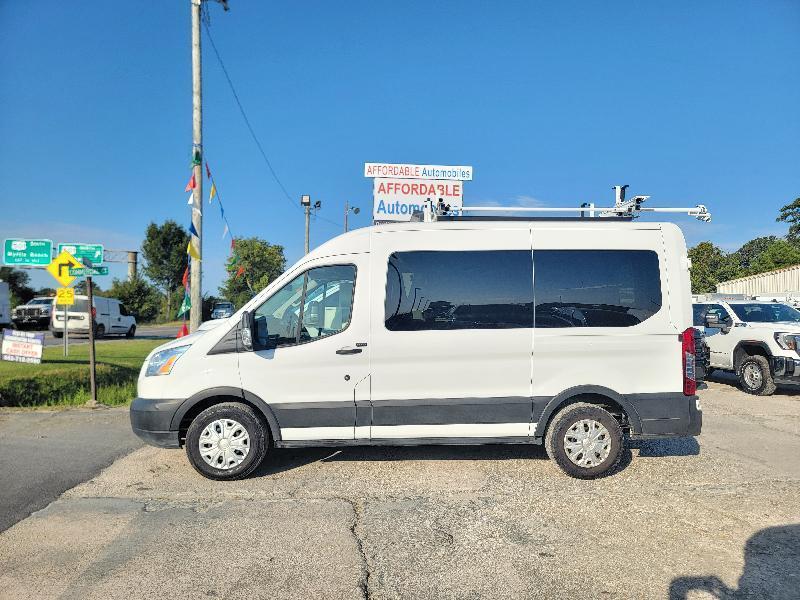 Ford Transit 150 Wagon Med. Roof XL w/Sliding Pass. 130-in. WB 2019