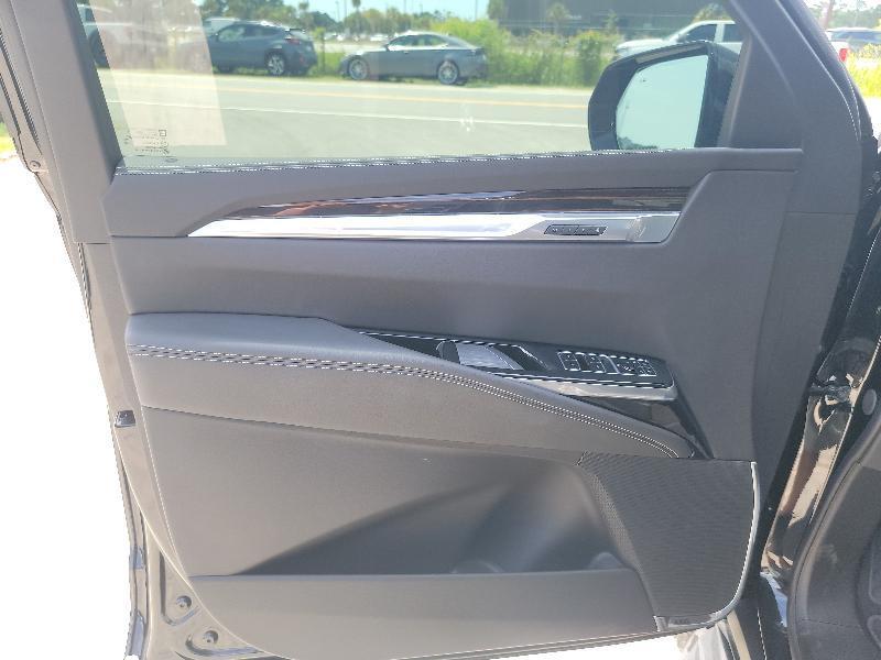 Cadillac Escalade Base 4WD 2026