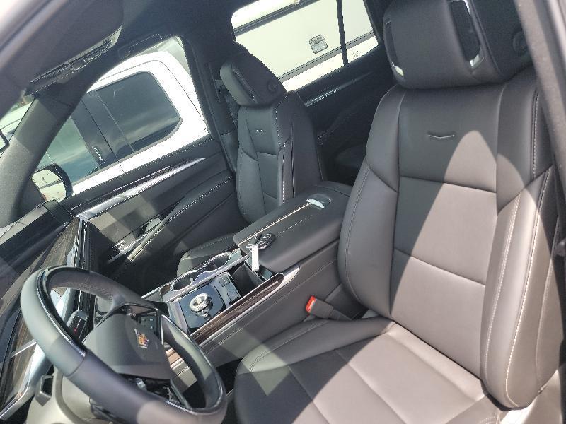Cadillac Escalade Base 4WD 2026