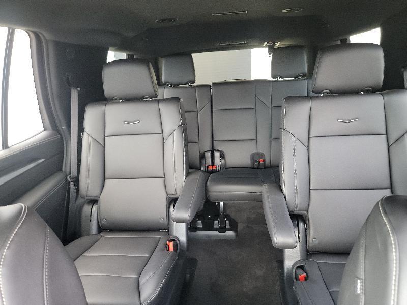 Cadillac Escalade Base 4WD 2026