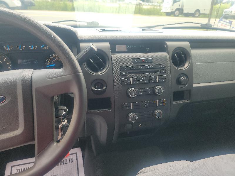 Ford F-150 XL 8-ft. Bed 2WD 2014