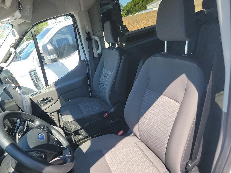 Ford Transit 350 Wagon Med. Roof XL w/Sliding Pass. 148-in. WB 2026