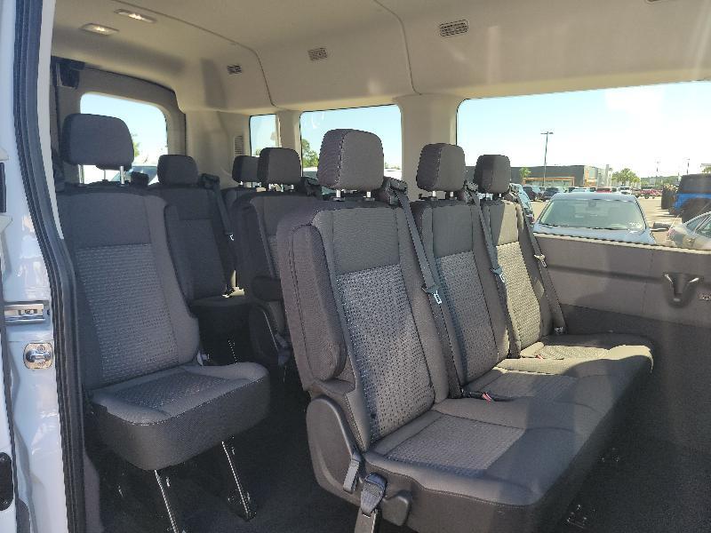 Ford Transit 350 Wagon Med. Roof XL w/Sliding Pass. 148-in. WB 2026