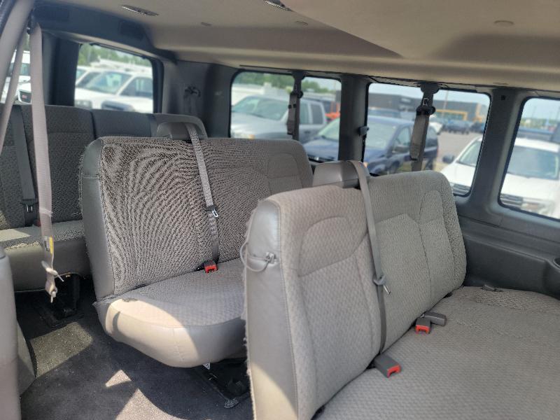 Chevrolet Express LS 2500 2016