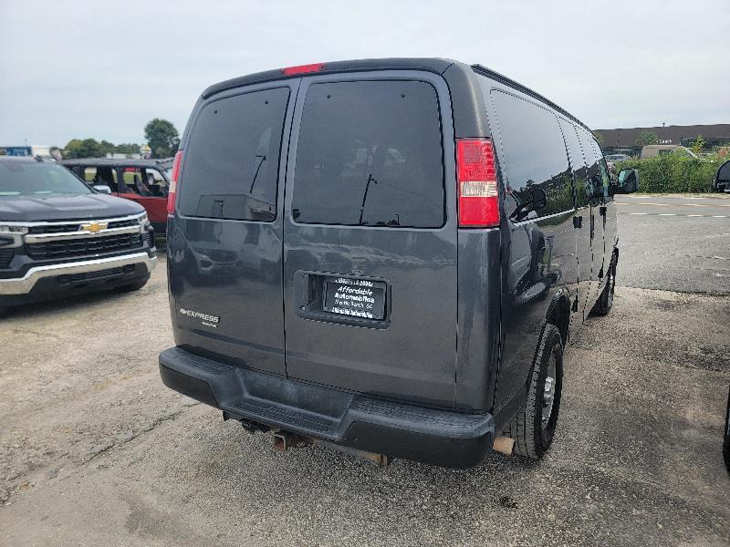 Chevrolet Express LS 2500 2016