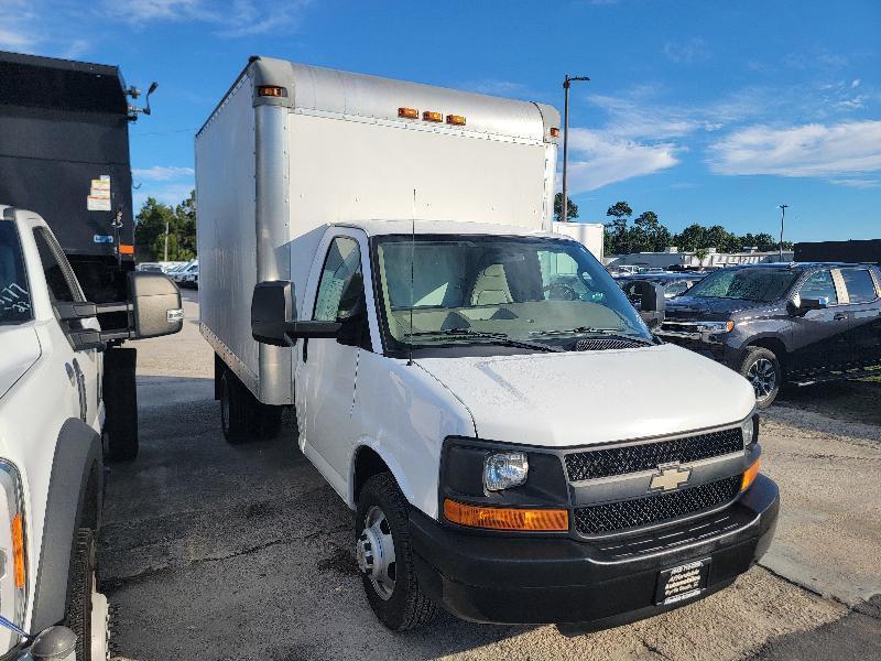 Chevrolet Express G3500 139" 2016