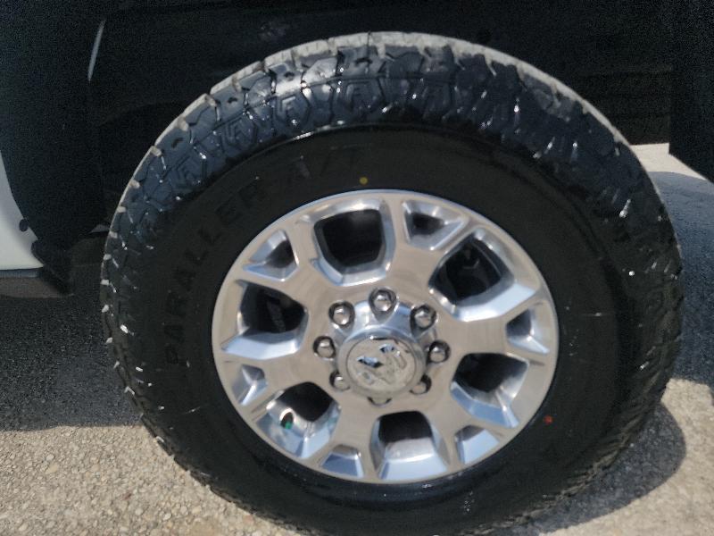 RAM 2500 Laramie Crew Cab SWB 4WD 2024