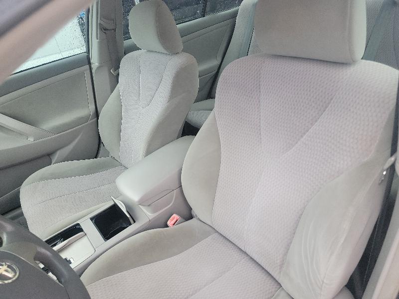 Toyota Camry Base 6-Spd AT 2011