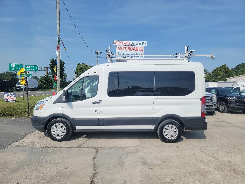 Ford Transit 150 Wagon Med. Roof XL w/Sliding Pass. 130-in. WB 2019